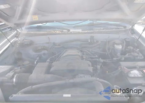 2000 Toyota Tundra Sr5 V8 from USA, damaged, VIN 5TBRT3411YS072720